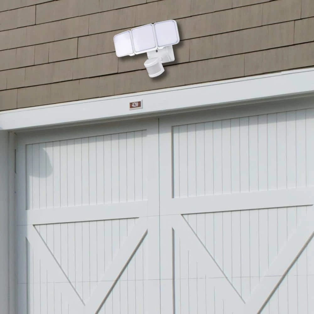 3200 Lumens Integrated LED Motion Sensor Security Light (2-Pack) by Honeywell - Image 5